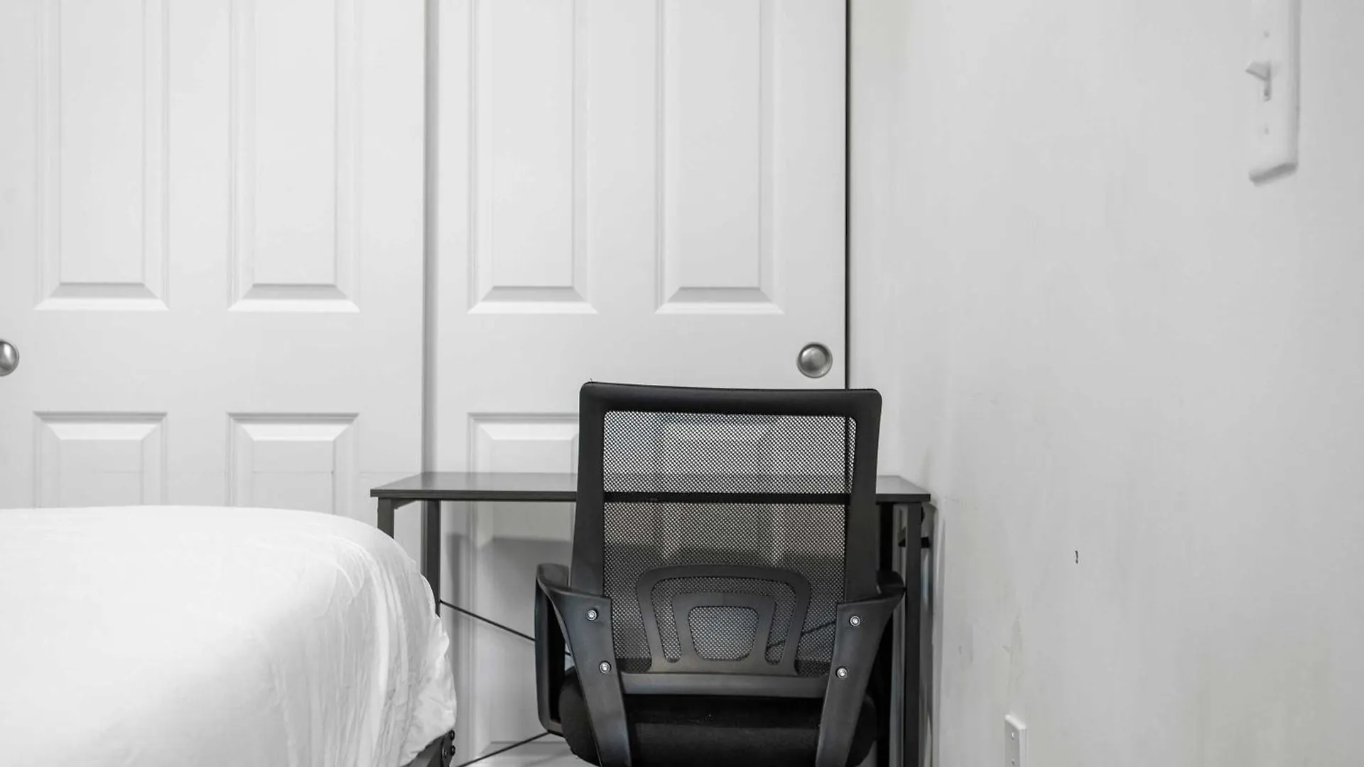 CozySuites Stunning 1BR in Downtown Pitts #23 Pittsburgh Apartment